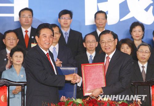 Aplaude presidente honorario del KMT acuerdos entre ambos lados de Estrecho de Taiwan 1