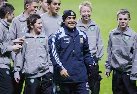 Celtic chicos con Maradona1