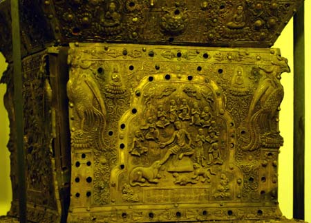 Descubren sarira de cráneo de Buda en pagoda 2