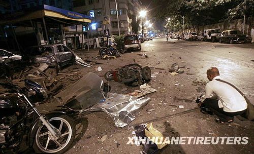 Al menos 80 muertos y 250 heridos en ataques terroristas en Mumbai 9