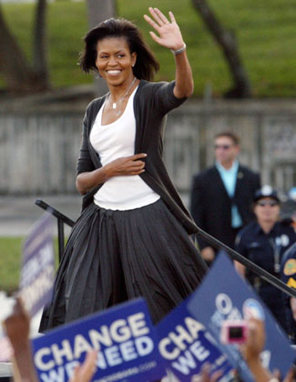 Los vestidos elegantes de la esposa de Obama 11