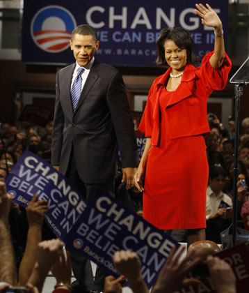 11 vestidos que acompañan a Michelle Obama hacia la Casa Blanca 5