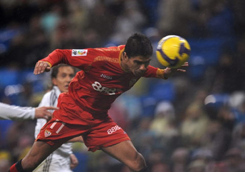 Fútbol: El Sevilla vence 4-3 al Real Madrid 3