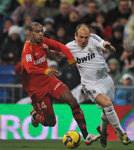 Fútbol: El Sevilla vence 4-3 al Real Madrid 4