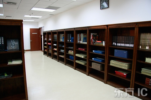 biblioteca para residentes extranjeros 4