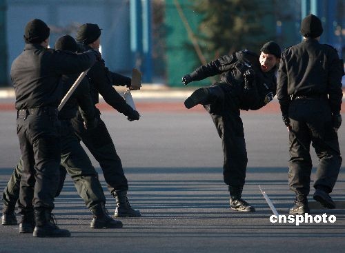 Beijing realiza ejercicio antiterrorista después de ataques en Mumbai 9