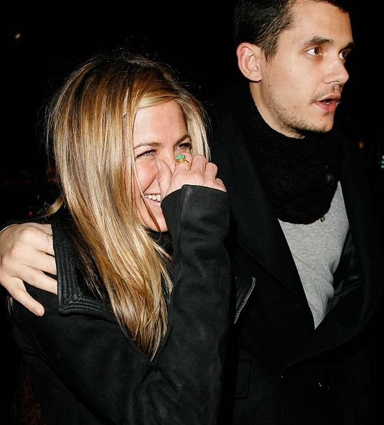 Jennifer Aniston pasa tiempo dulce con John Mayer 1