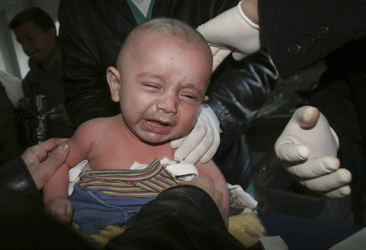 Niños pobres en la guerra de Gaza 8