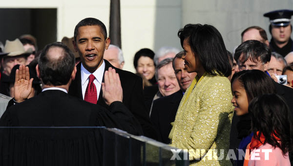 Hace Obama histórico juramento como presidente número 44 de EEUU 1