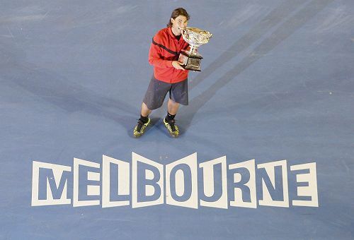 Gana Nadal primer título de Abierto de Australia de tenis2