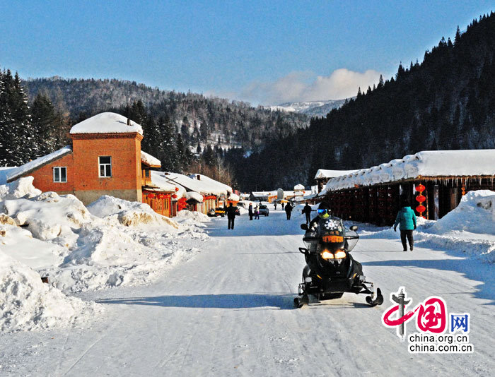 Pueblo de Nieve a principios de la primavera 2