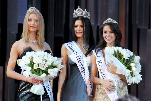 Sofia Rudyeva coronada Miss Russia 2009 1