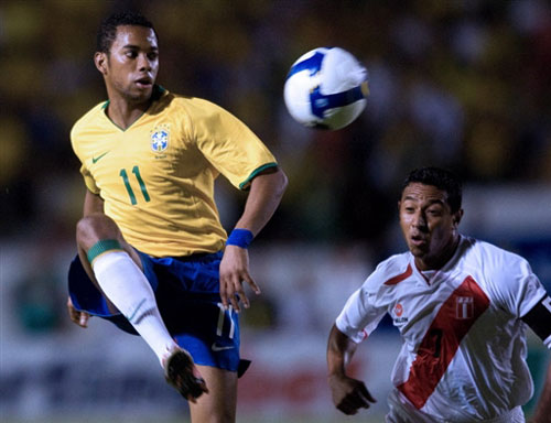 Mundial 2010-Brasil-Perú 7