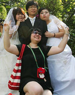 Chicas obesas celebran ceremonia de compromiso en grupo en Guangzhou 4