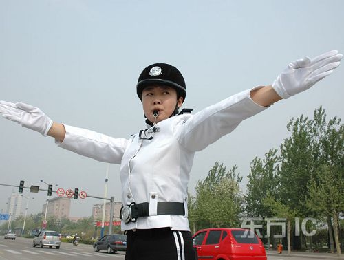 Establece la primera policía montada de mujer en Binzhou3