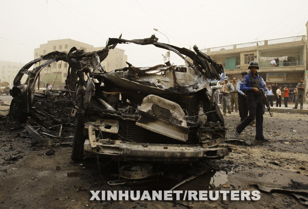 Mueren al menos 11 personas en atentado en Bagdad 2