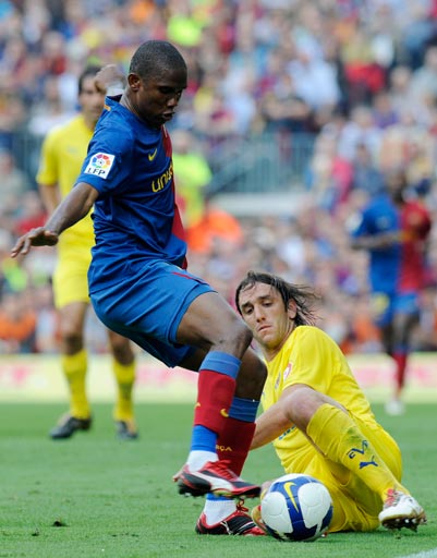 Fútbol: Barcelona empata frente al Villarreal y retrasa título de campeón 3