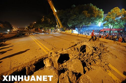 Cuatro muertos en Hunan por derrumbamiento de un viaducto2