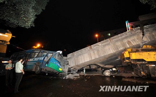 Cuatro muertos en Hunan por derrumbamiento de un viaducto10