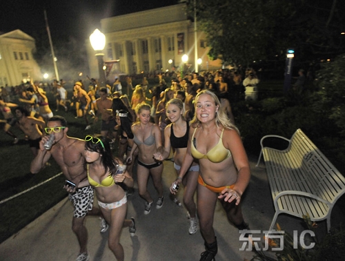 Undie Run 8