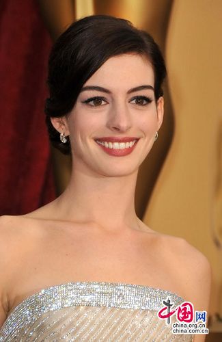 Anne Hathaway5