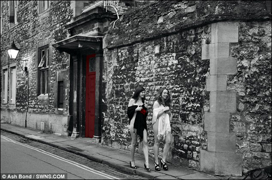 Oxford-desnudos-hambrientos 7