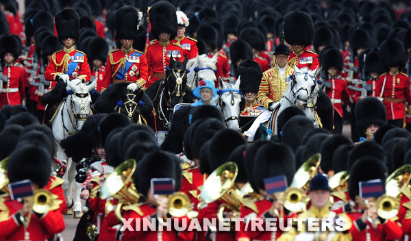 Elizabeth II-cumpliaños oficiales