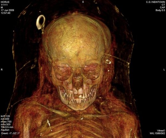 Secretos de una momia de 2.000 años revelados 1