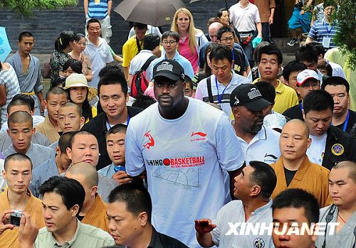 O&apos;Neal visita al Templo Shaolin2