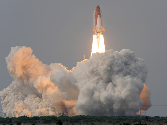 EEUU-Espacio-Despega -transbordador- espacial -Endeavour 02