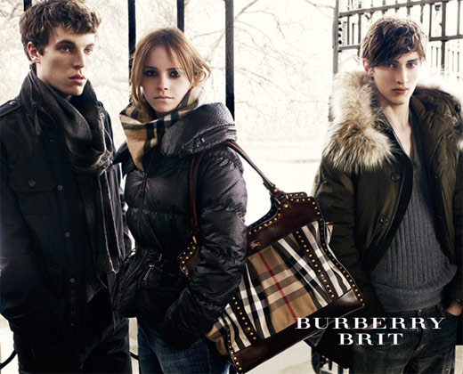 Emma Watson, nueva imagen de Burberry para la campaña de otoño-invierno 2010 2