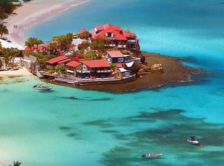 St.-Barths-mieteriosa -isla caribeña-avionetas privadas-clebridades-estrellas-europeas-paraíso-vacaciones 01