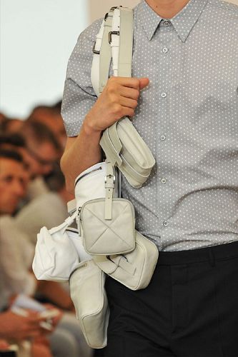 Bolsas de moda para los hombres10