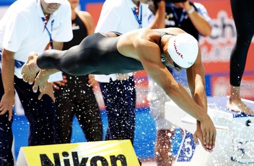 Burns-Jaked-ropa de natación-Flavia Zoccari 2