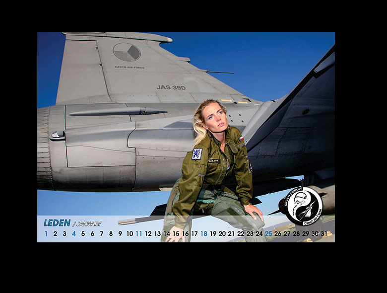 Calendario-bellas-aviónes de gaza 3