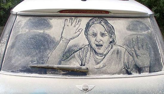 'Dirty car arte' (arte que utiliza coches sucios para dibujar)3