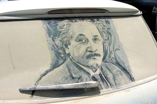 'Dirty car arte' (arte que utiliza coches sucios para dibujar)6