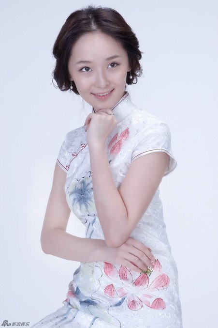 Li Man, chica con una clásica apariencia china 1