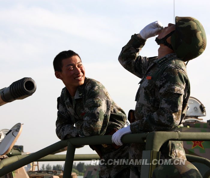 desfile militar,Día Nacional14