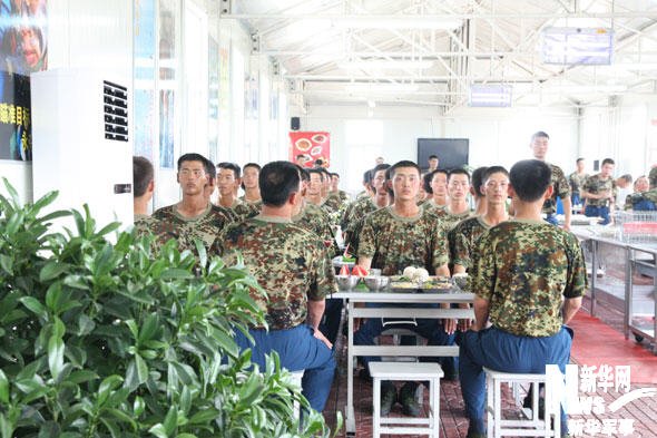 ¿Qué comen los soldados en la villa de desfile militar?3