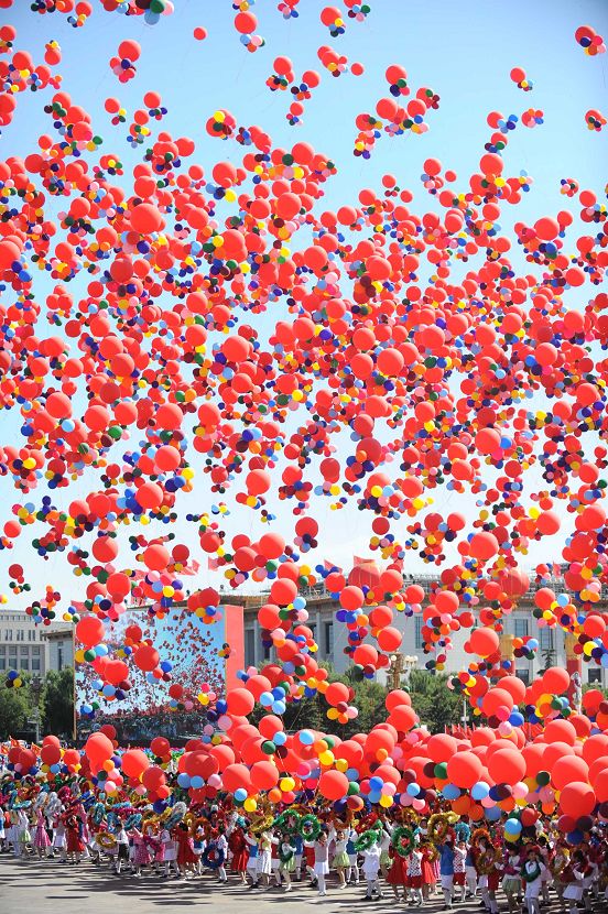 celebraciones-Día Nacional -China -desfile -niños 5