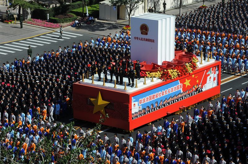 carroza-temática-desfile-celebraciones-Día Nacional 42