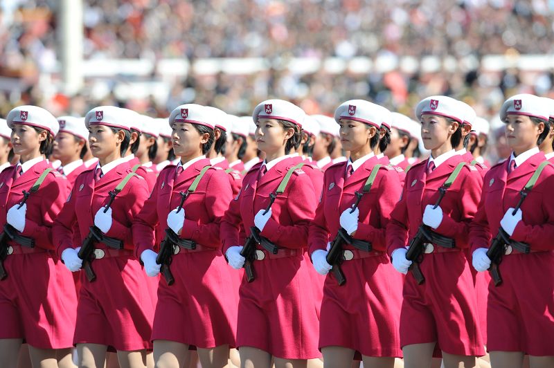 desfile militar-milicias mujeres 10