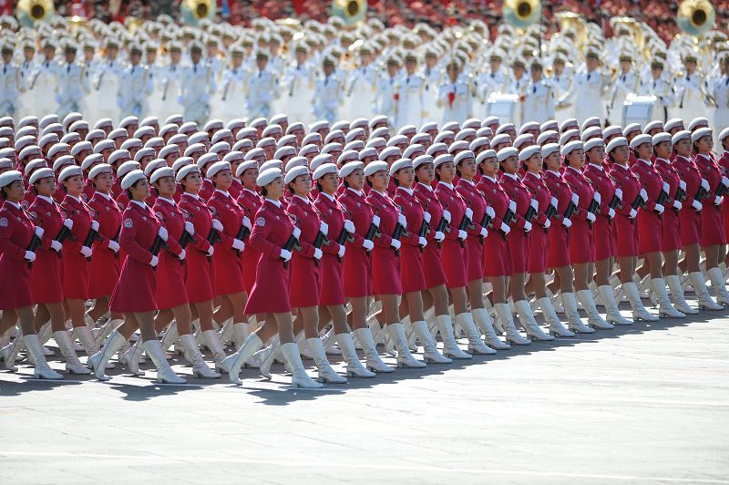 desfile militar-milicias mujeres 12