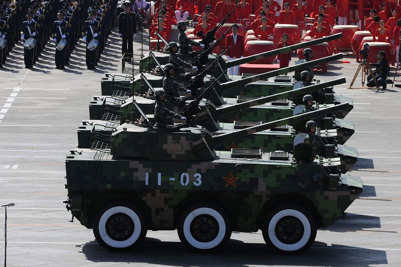 Gran desfile militar: equipos y armas 2