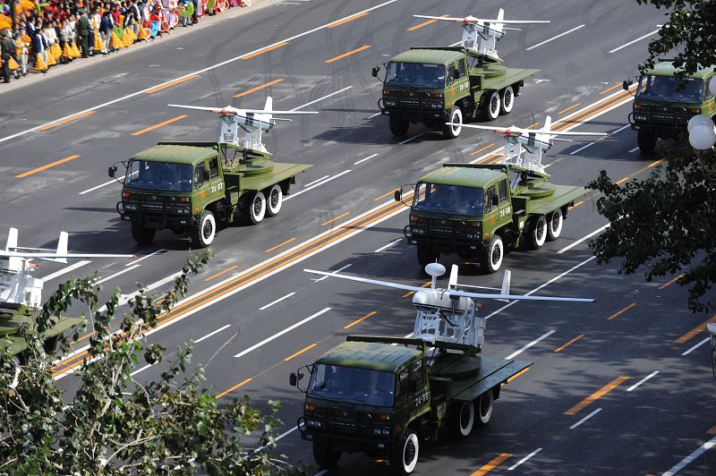 Gran desfile militar: equipos y armas 35