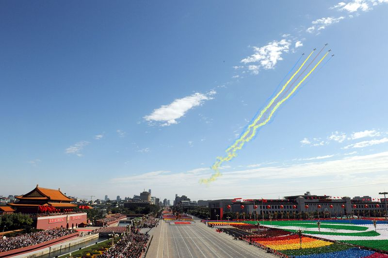 Gran desfile militar: aviones 15