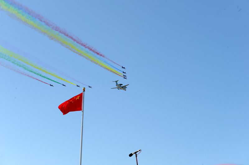 Gran desfile militar: aviones 35