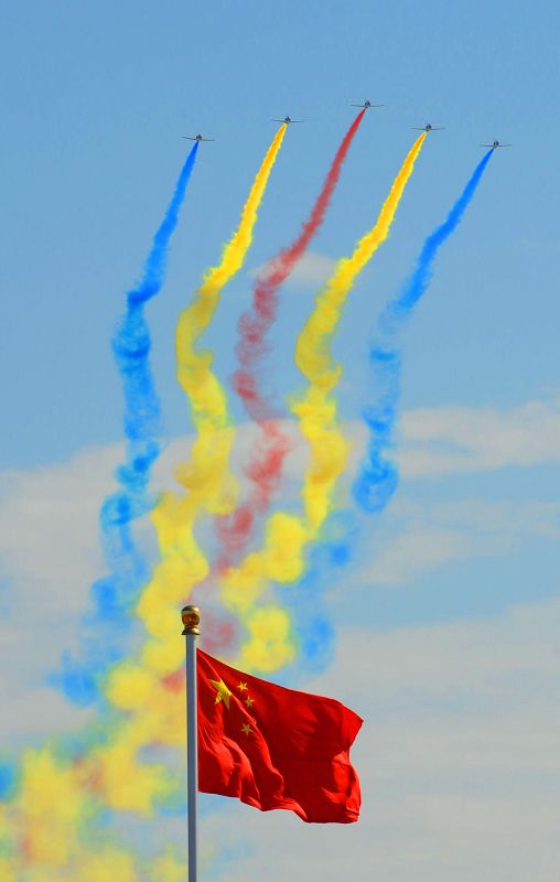 Gran desfile militar: aviones 40