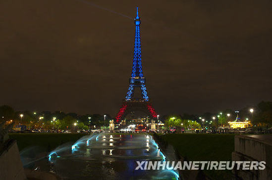 Torre Eiffel celebra su 120 cumpleaños2